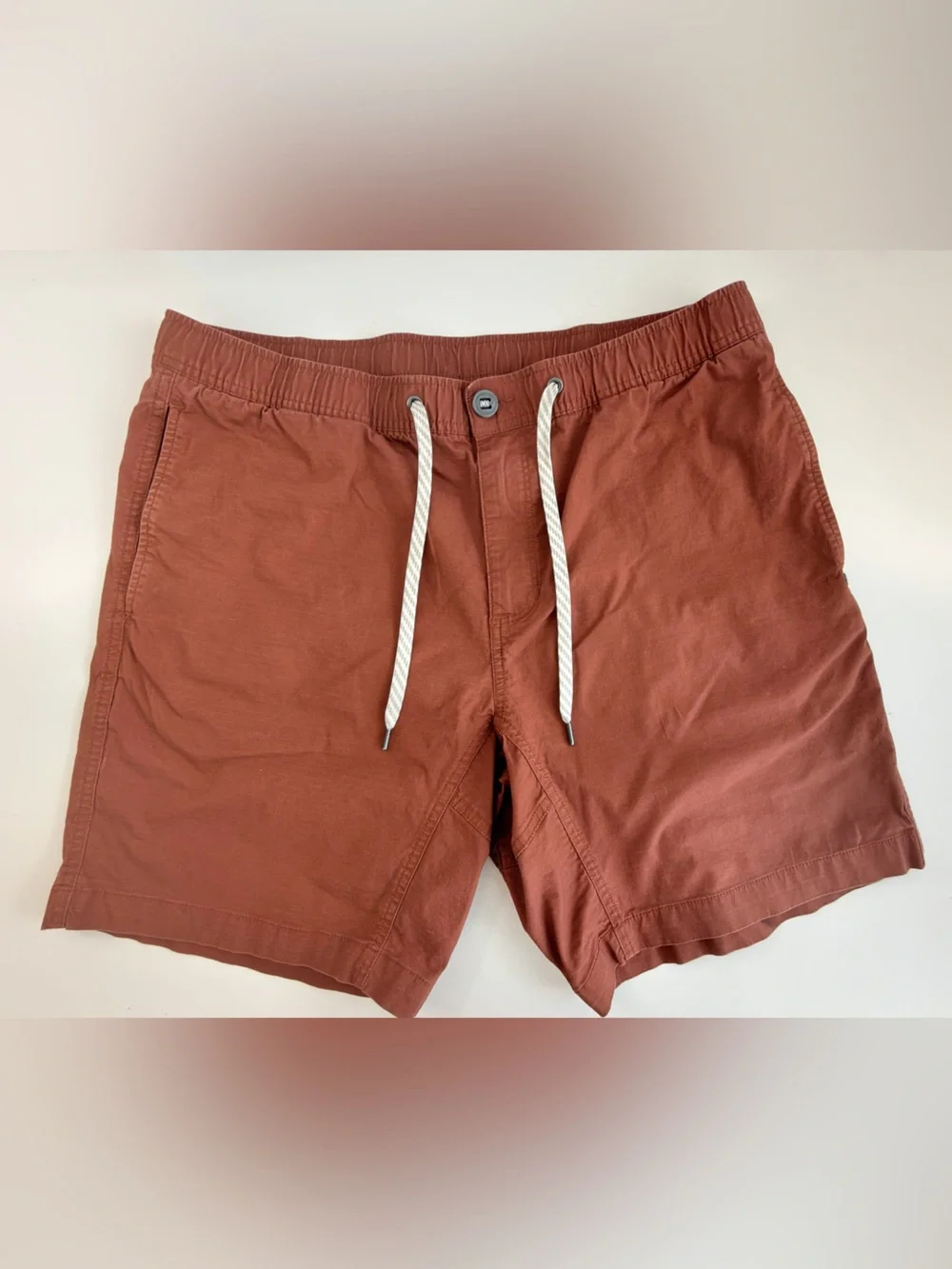 Vuori Men's Ripstop Shorts burnt orange terracotta color size XL 8” inseam